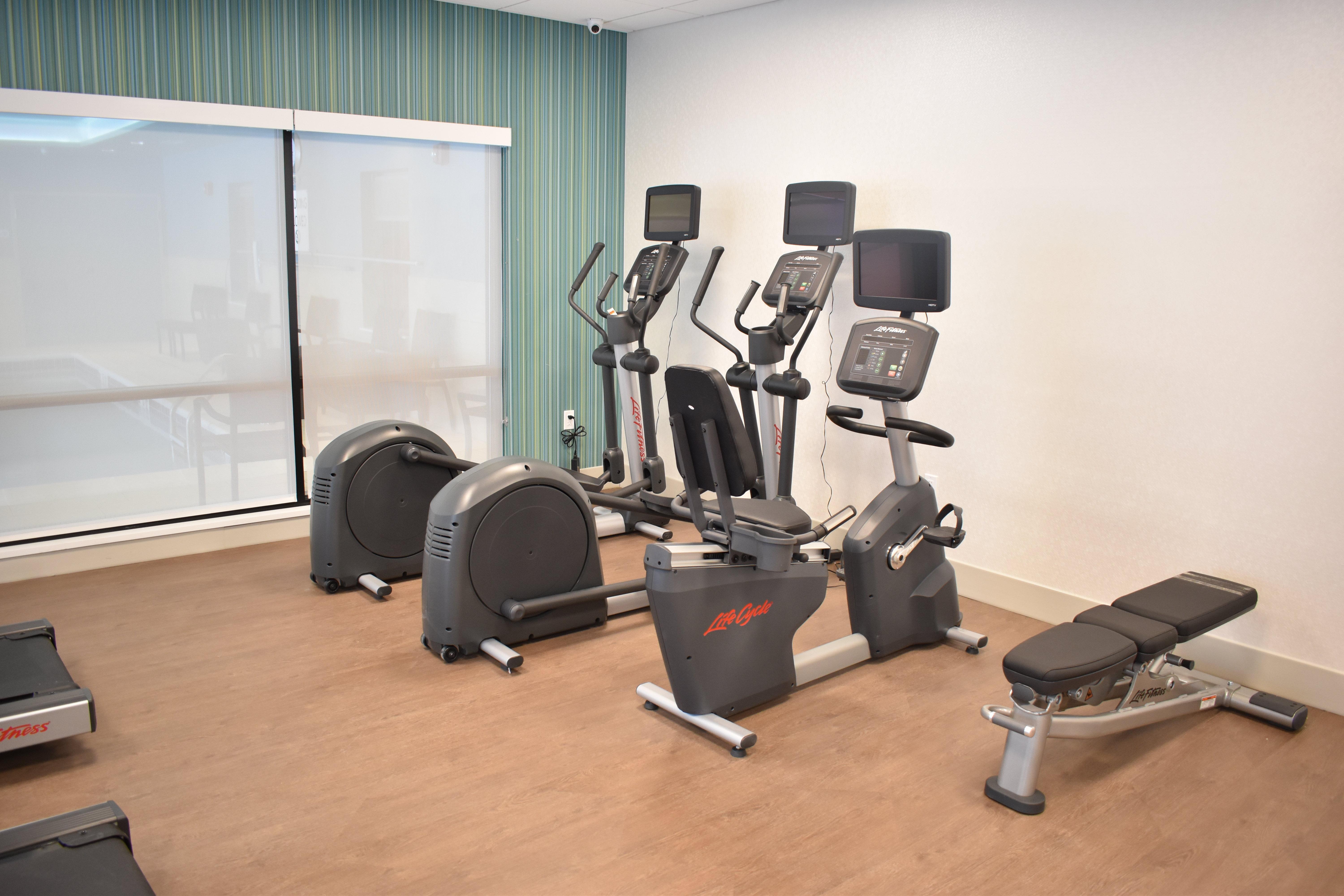 Holiday Inn Express & Suites - Boston South - Randolph By Ihg Eksteriør bilde