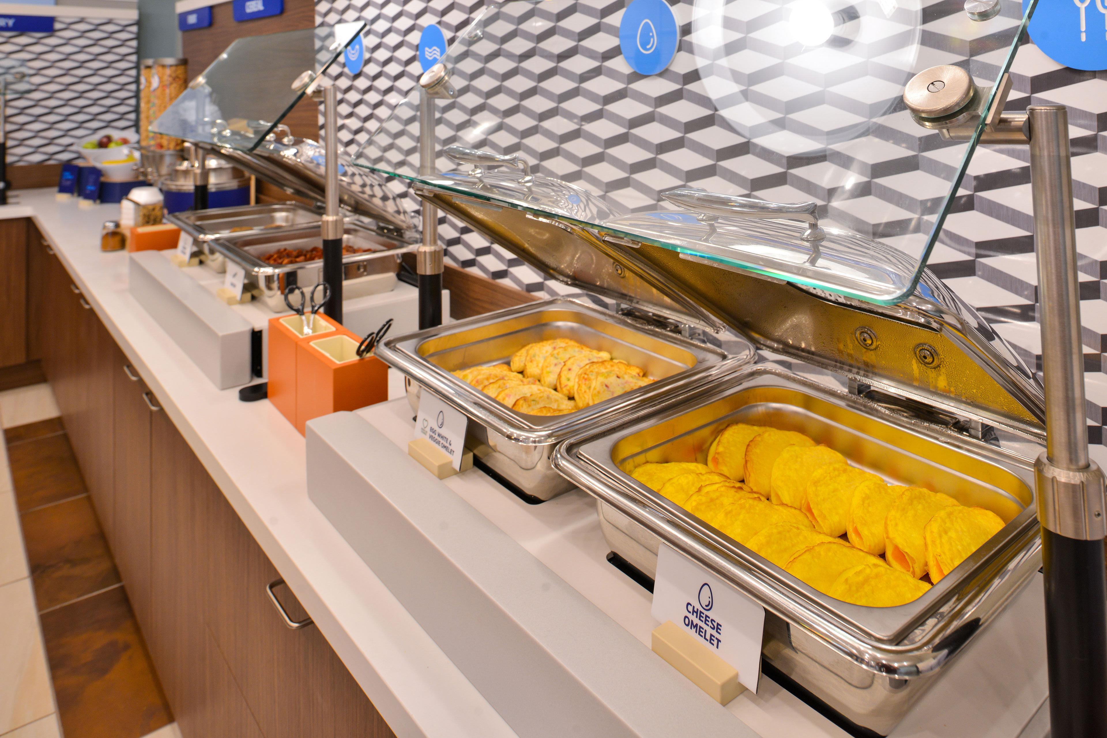 Holiday Inn Express & Suites - Boston South - Randolph By Ihg Eksteriør bilde
