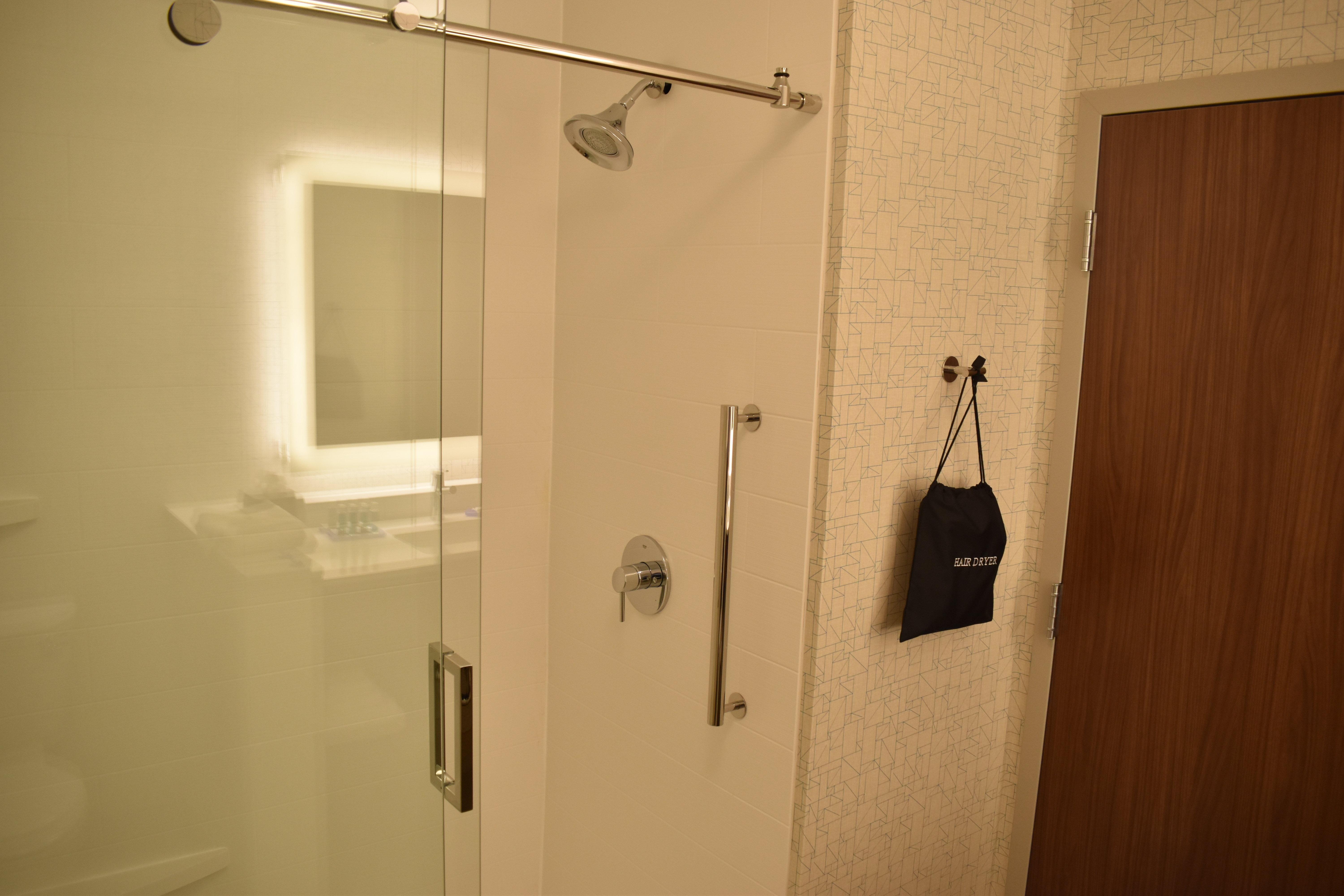 Holiday Inn Express & Suites - Boston South - Randolph By Ihg Eksteriør bilde