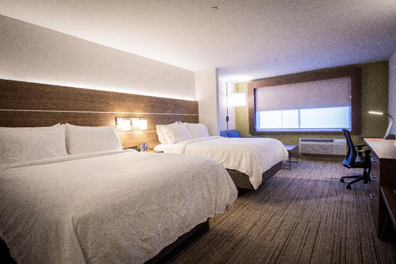 Holiday Inn Express & Suites - Boston South - Randolph By Ihg Eksteriør bilde